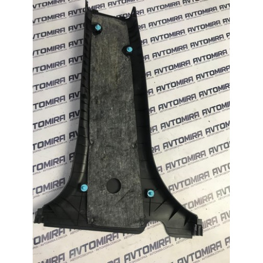 Накладка стойки правая Hyundai i30 HB 2007-2012 858452R000WK